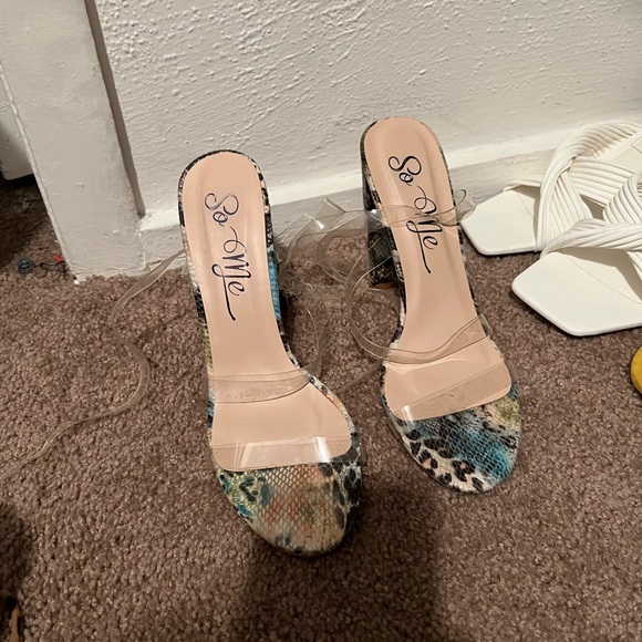 Heels - Picture 2 of 2